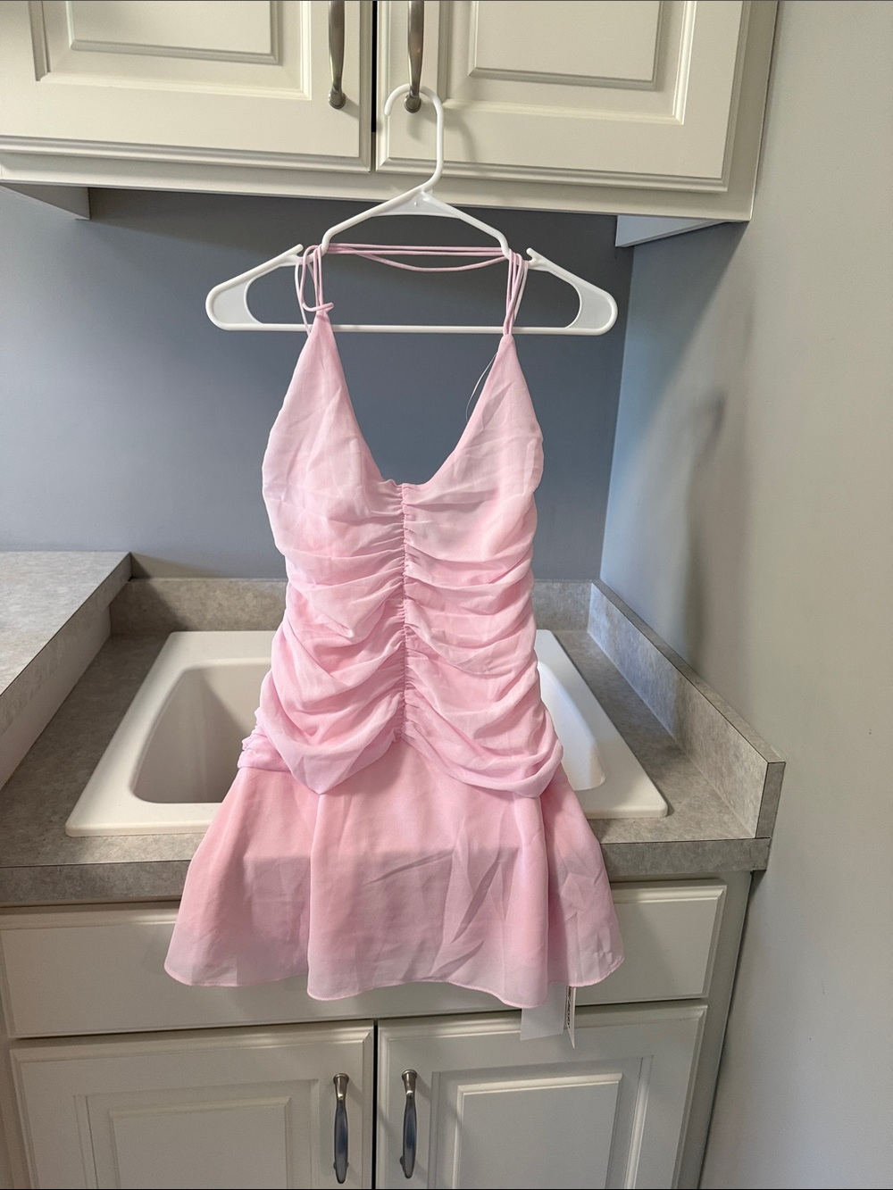NWT * Ruched Light Pink Mini Dress with V-Neck and Spaghetti Straps -Small